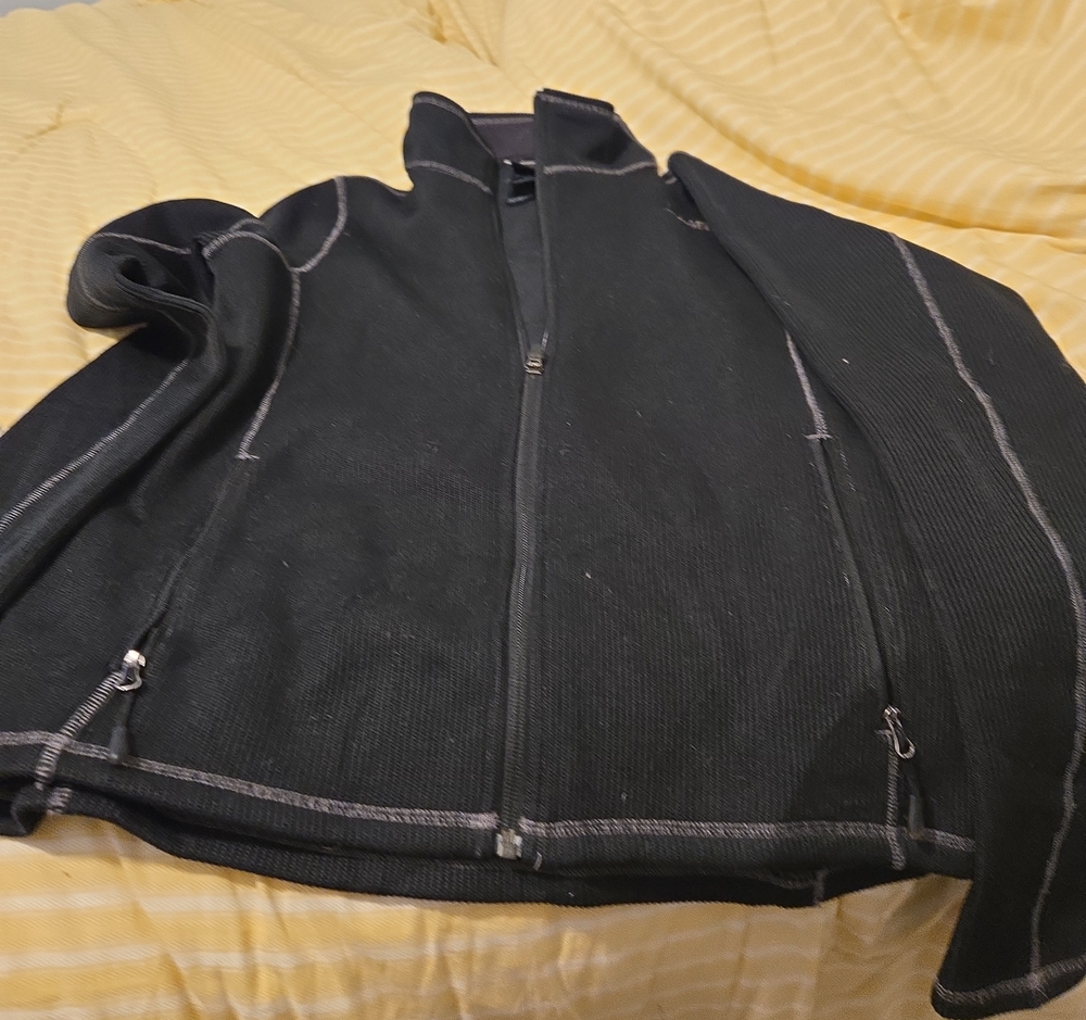 The North Face Black Full-Zip Knit Jacket with Contrast Stitching